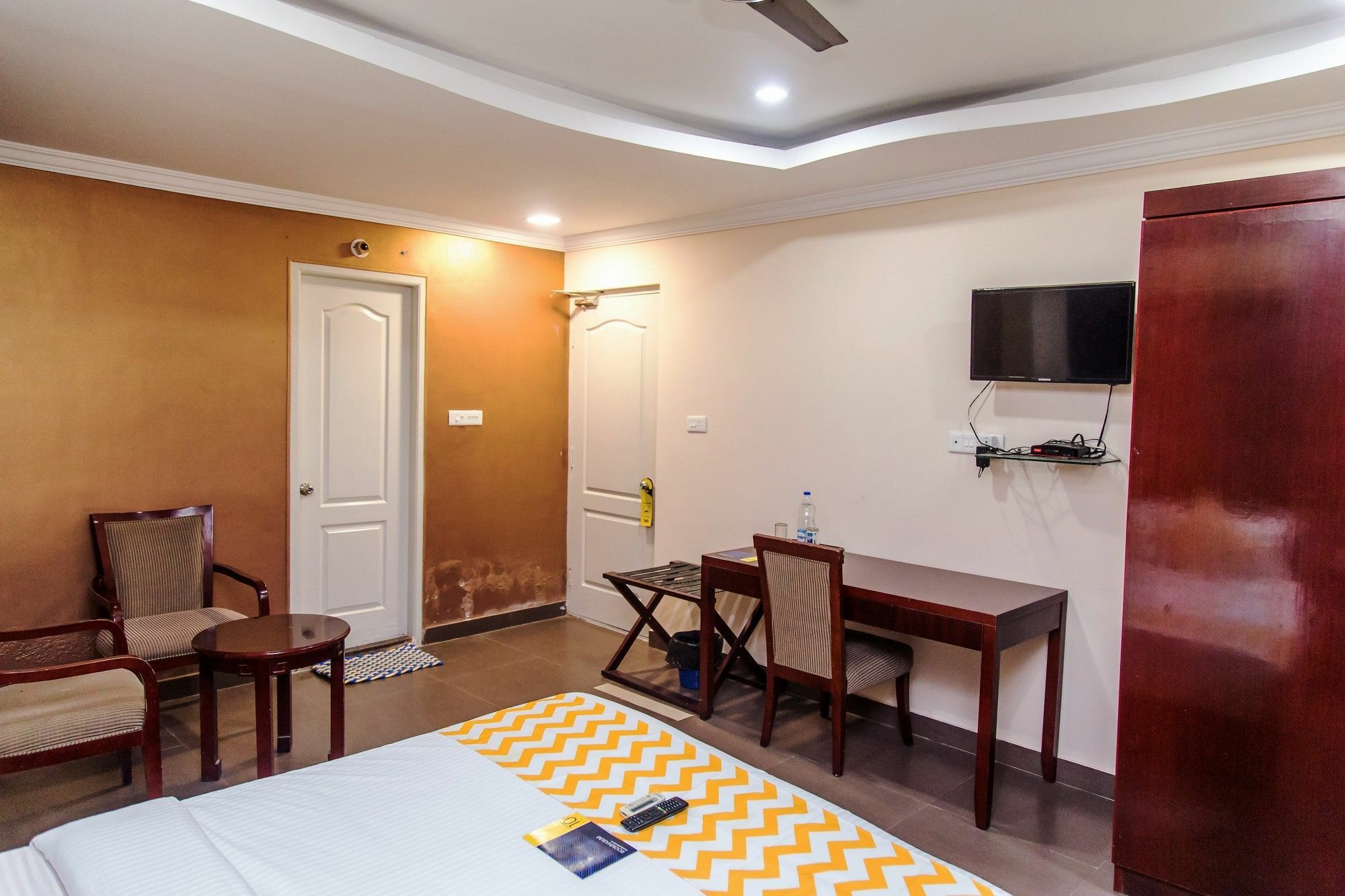Fabexpress Oriental Suites III - Btm Mico Layout Bangalore Luaran gambar