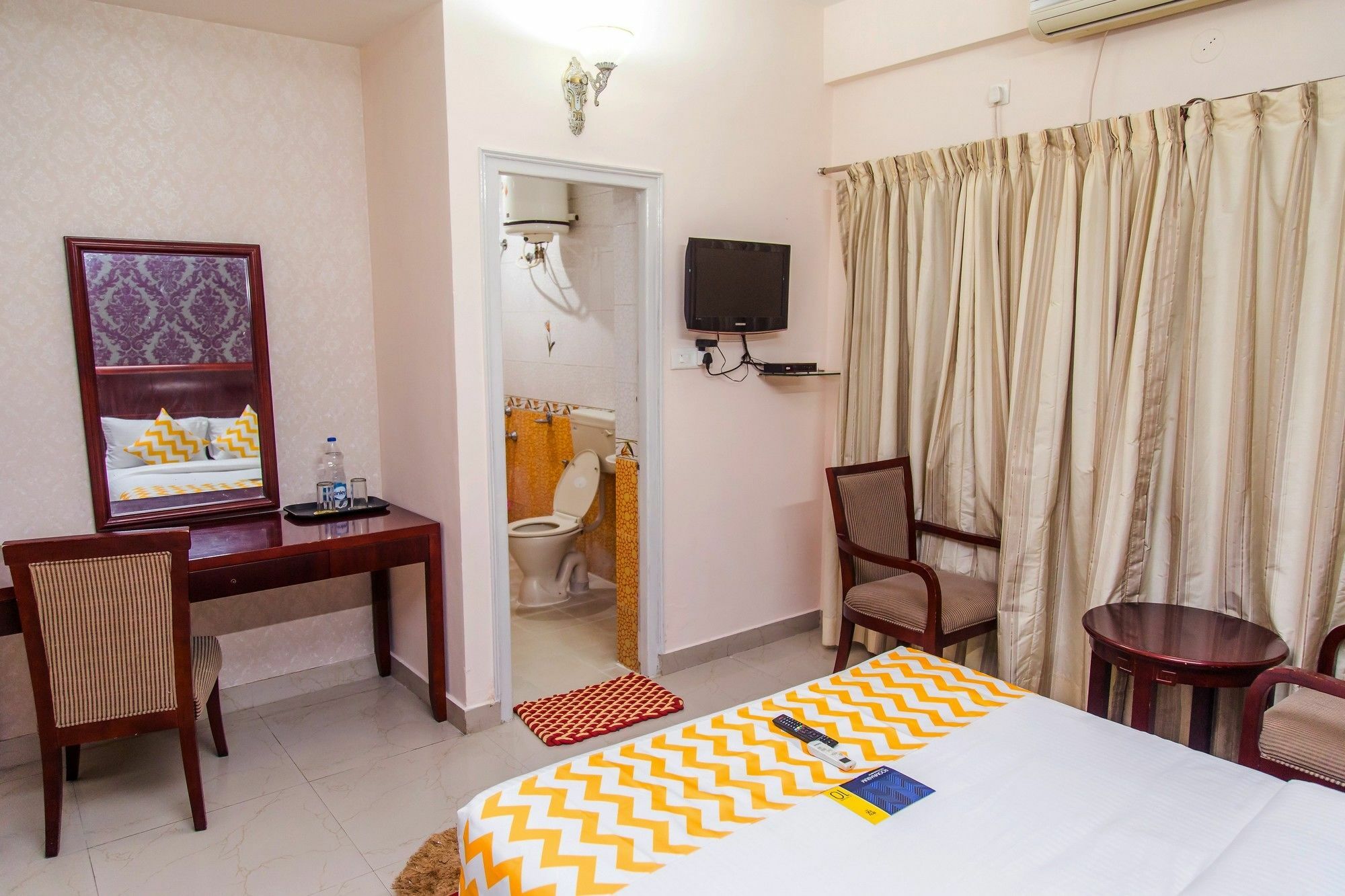 Fabexpress Oriental Suites III - Btm Mico Layout Bangalore Luaran gambar