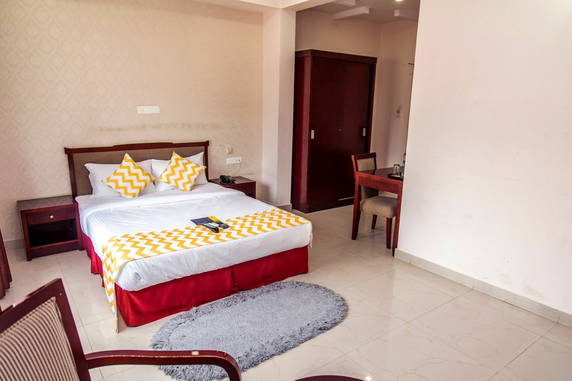 Fabexpress Oriental Suites III - Btm Mico Layout Bangalore Luaran gambar